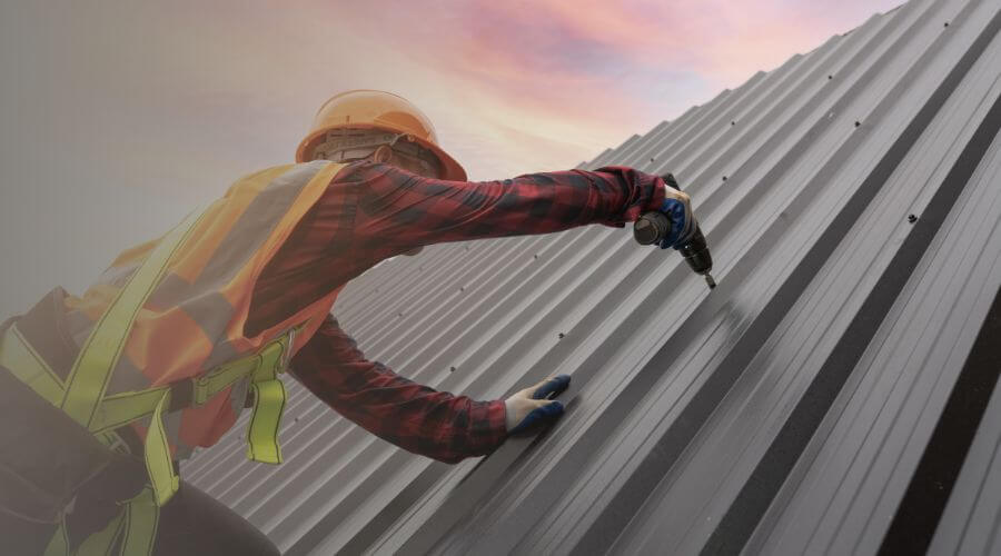 Professional residential roofers in Elvaston, IL
